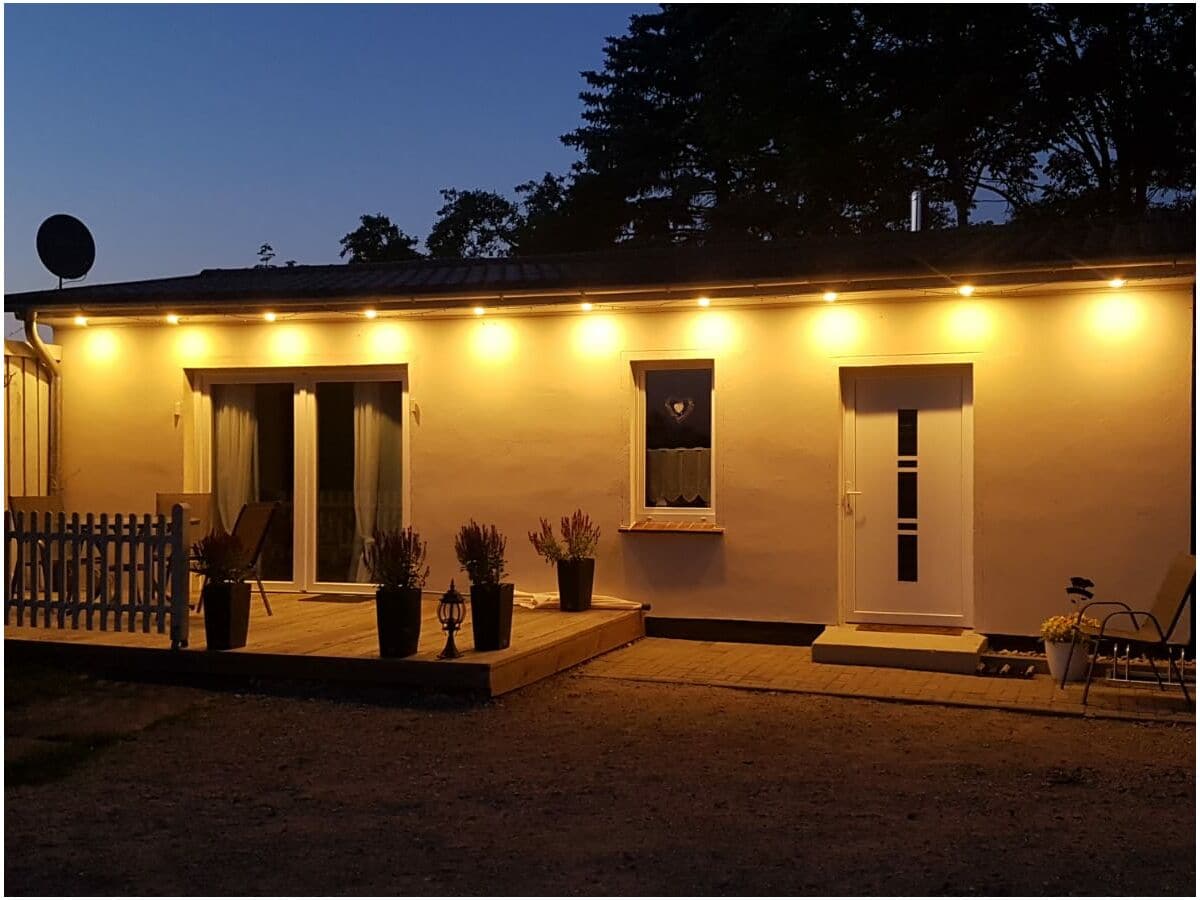 Unsere Ferienhaus beleuchtet für angenehme Abendstunden