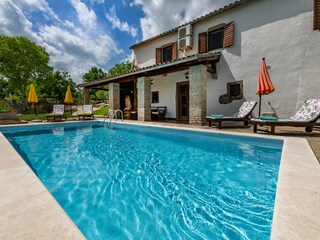 Maison de vacances Cerovlje Enregistrement extérieur 3