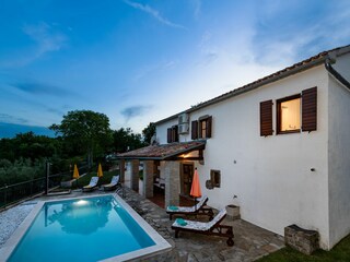 Maison de vacances Cerovlje Enregistrement extérieur 12