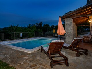 Maison de vacances Cerovlje Enregistrement extérieur 14