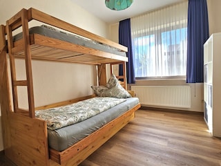 Schlafzimmer 2