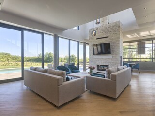 Villa Tinjan Caratteristiche 17