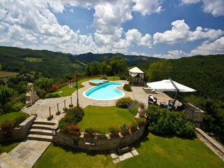 Villa Apecchio Buitenaudio-opname 1