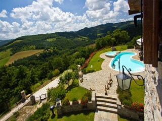 Villa Apecchio Outdoor Recording 16
