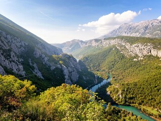 Der berühmte Fluss Cetina und seine Schlucht.