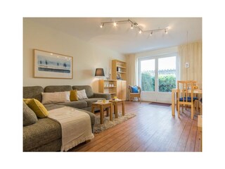 Geräumiges, gemütliches Wohnzimmer