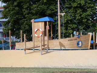 Spielplatz 100m entfernt