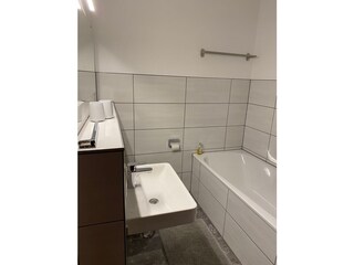 Badezimmer Du/Wanne/WC