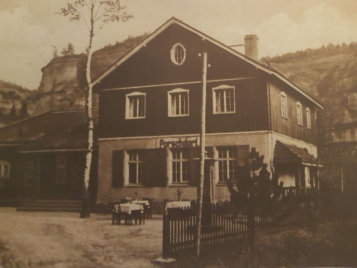 Recording around 1930; Railway station with restaurant