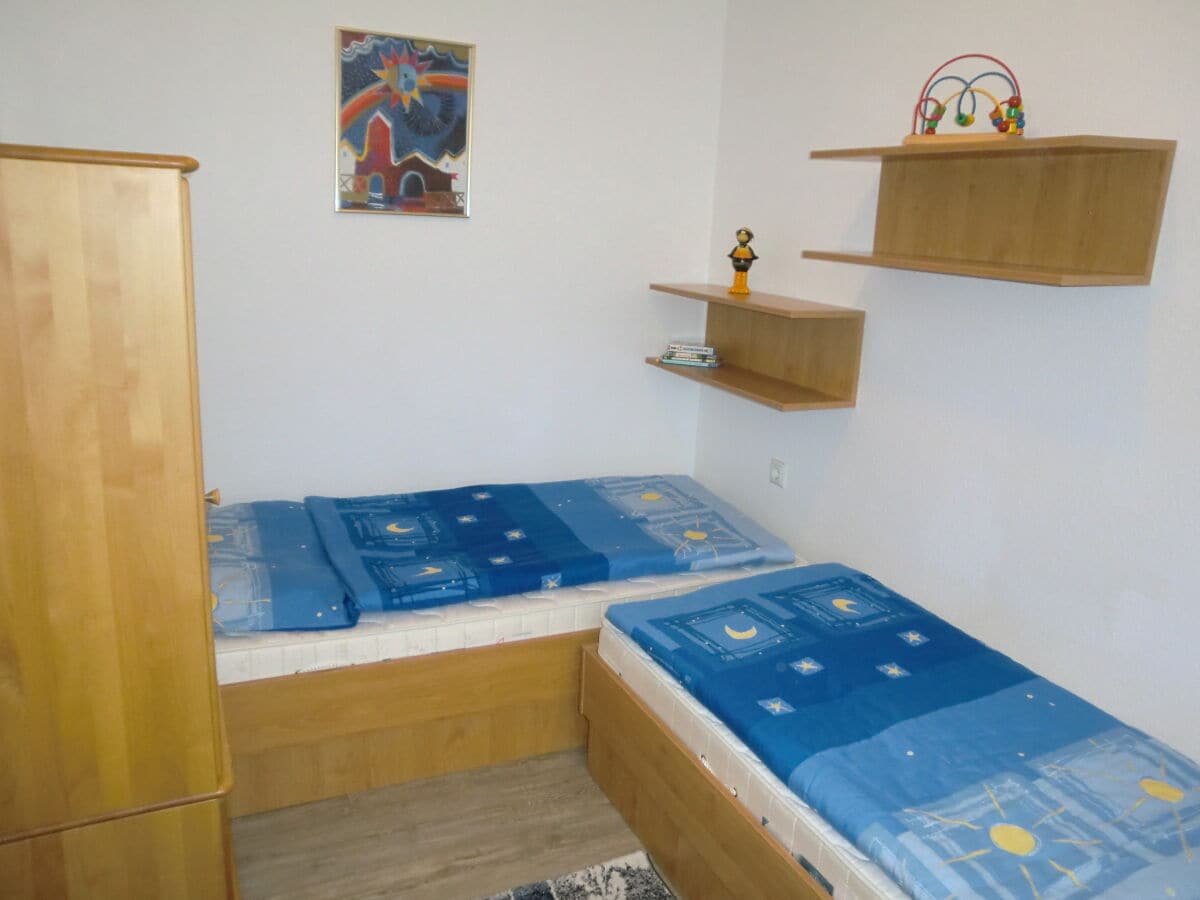 2. Schlafzimmer