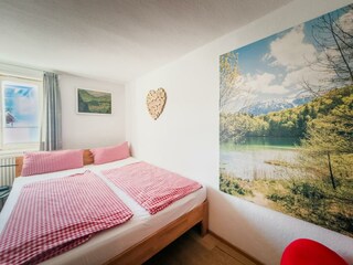 Schlafzimmer 2