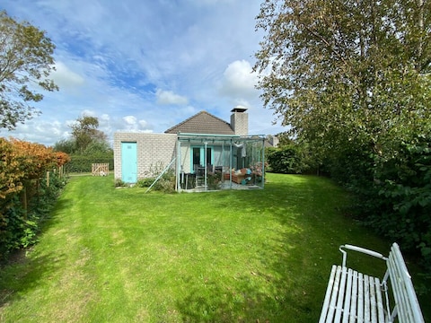 Ferienhaus Nordsee eingezäunt mit Hund