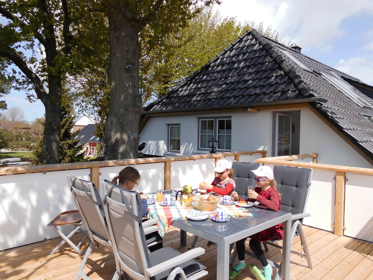 Frühstück auf dem Dachbalkon