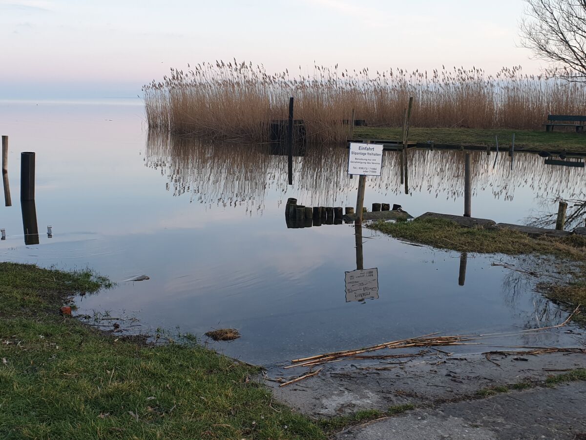 Land unter am Gummliner Naturhafen