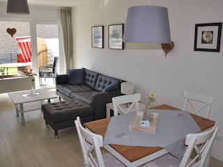 Esstisch im Wohnzimmer