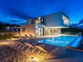 Luxury Villa Sunrise dream mit beheiztem Pool, Jacuzzi