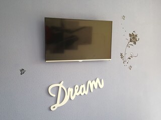 2ter Fernseher im Schlafzimmer