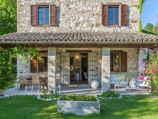 Villa Fermignano Buitenaudio-opname 5