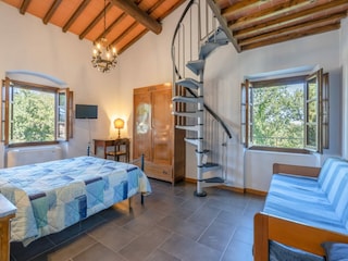 Farmhouse Terranuova Bracciolini Features 9