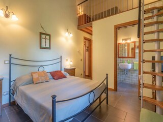 Farmhouse Terranuova Bracciolini Features 24