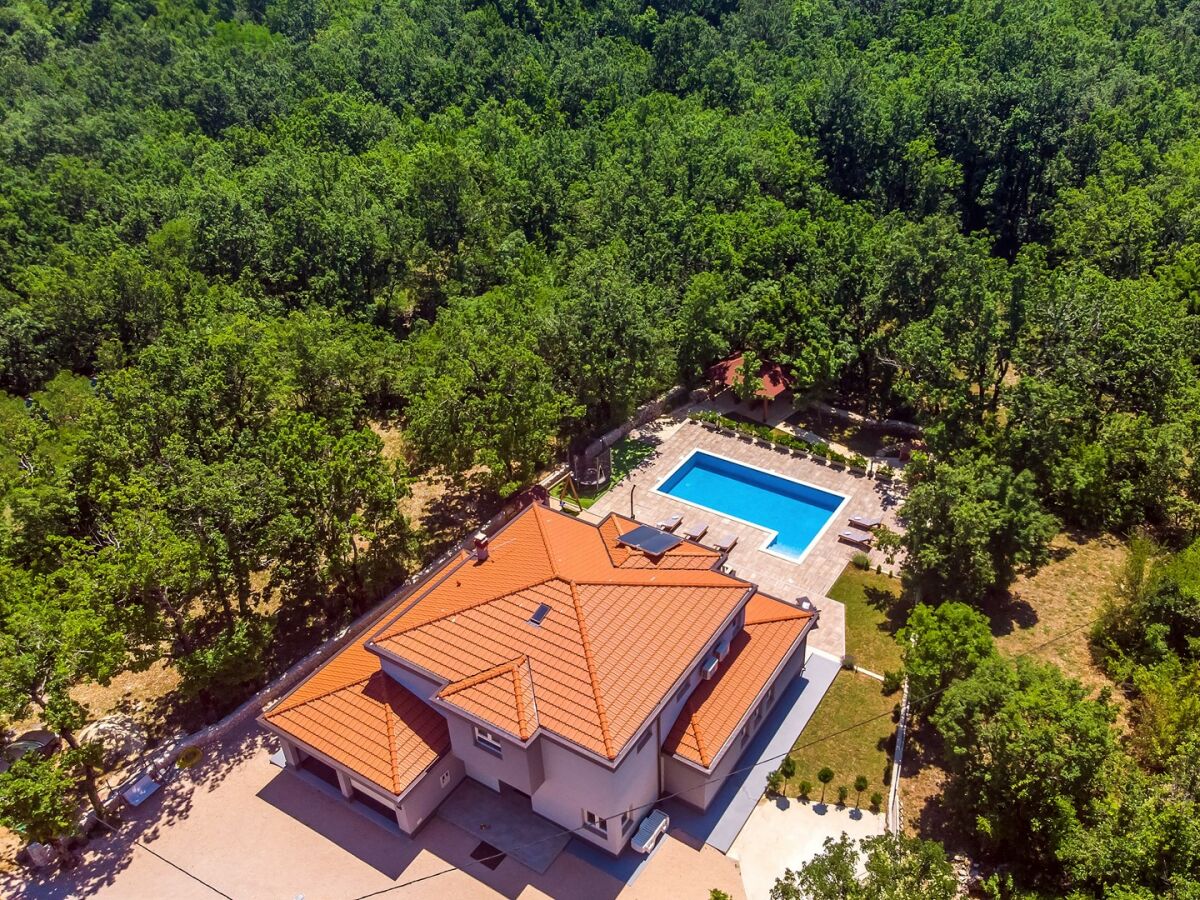 Villa Andrea befindet sich im Dorf Poljica