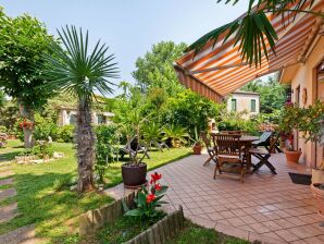 Malerische Villa in Lido di Venezia mit Garten - Venice - image1