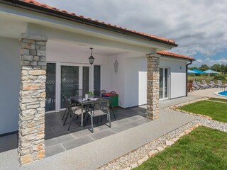 Villa Nova Vas Buitenaudio-opname 7