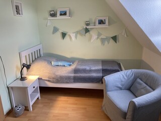 Einzelbett im 2. Schlafzimmer