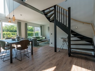 Wohnzimmer und Essbreich