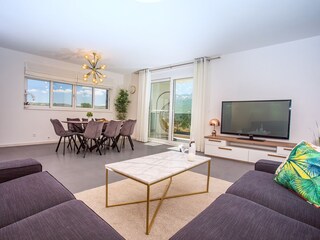 Villa Solin Caratteristiche 20