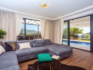 Villa Gata Caratteristiche 17