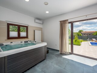 Villa Tinjan Buitenaudio-opname 13