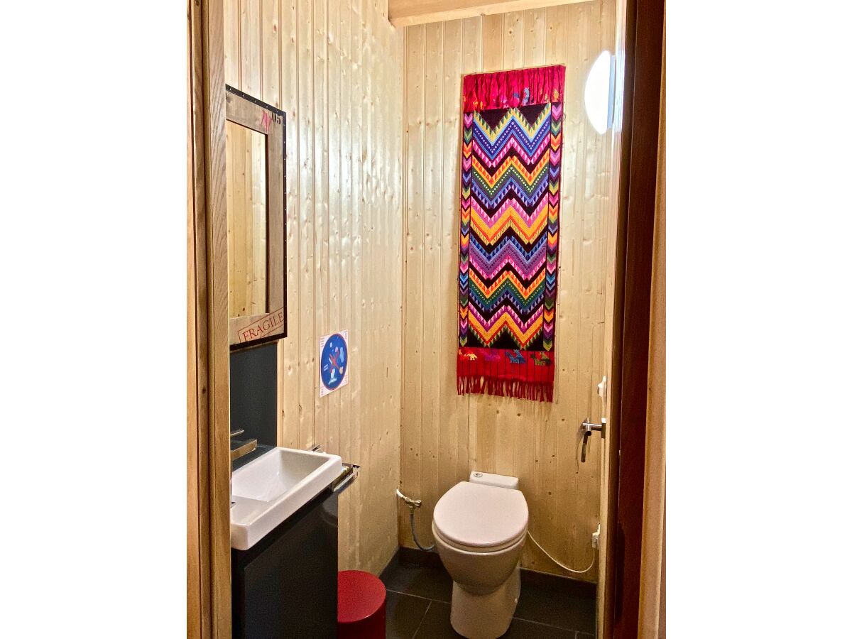 Toilette en suite zum Elternschlafzimmer