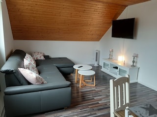 Wohnzimmer kann zum Schlafzimmer 2 werden dank Topper