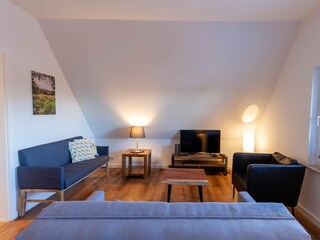 Wohn-/Essbereich mit offener Küche