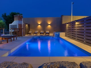 Das Schwimmbecken