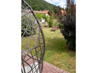 Gartenanlage mit Terrasse