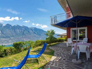 Terrasse und Garten