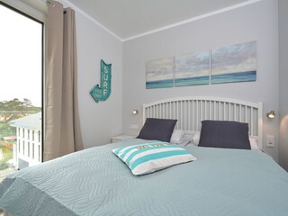 Schlafzimmer mit Doppelbett