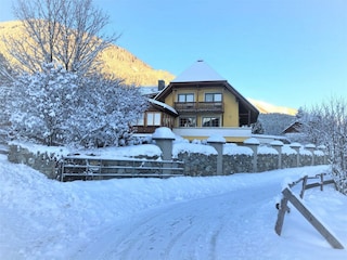 Straßenansicht Winter