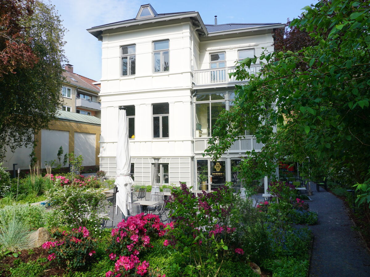 The villa in Holtenauer Straße