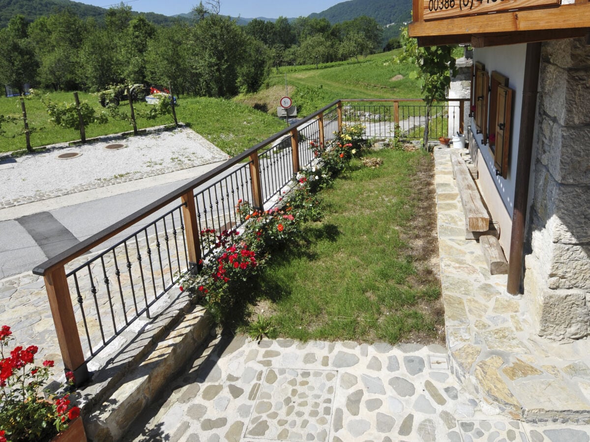 Das Haus liegt in Natur, idylische Umgebung