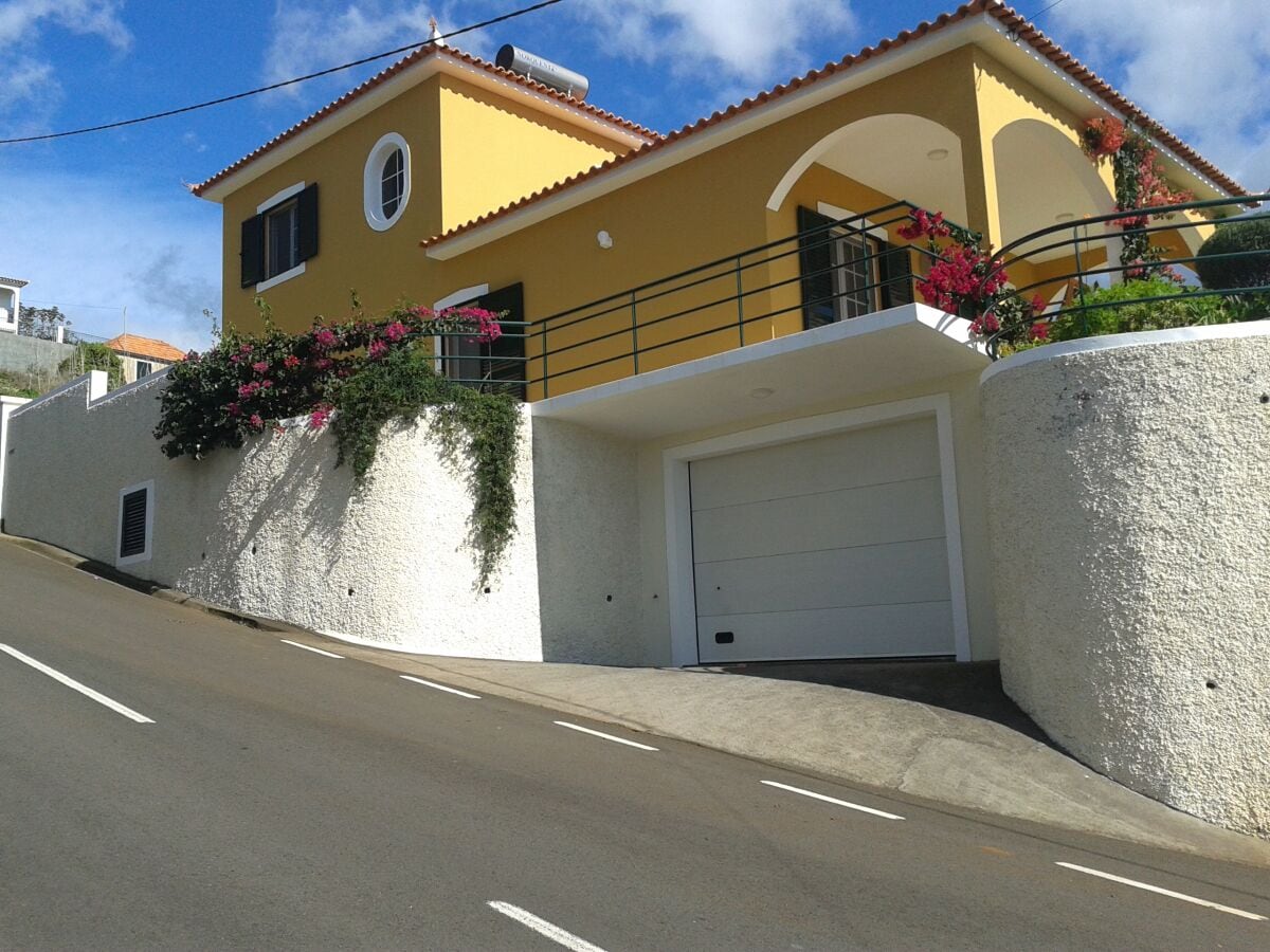 Casa Laurisol mit Garage