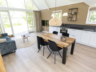 living room/kitchen