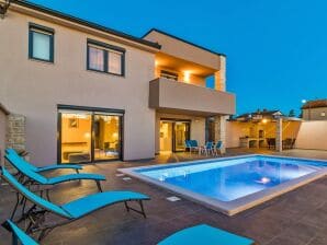 Beautiful Villa Philippo with Pool (publish) - Valbandon - image1