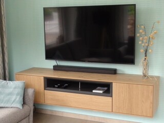 TV mit Soundbar