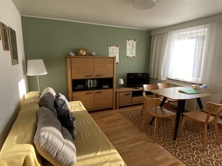 Wohnzimmer mit Schlafcouch