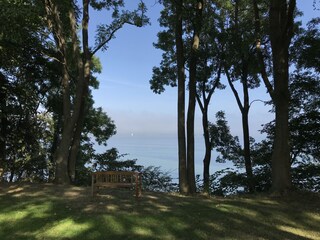 Blick aus dem Garten auf die Flensburger Förde