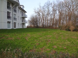 play- and sunbathing spot on the property