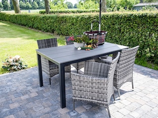 Terrasse mit 4 Sitzplätzen